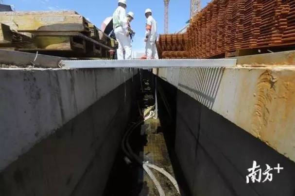 澳门研究生申请条件和街头下水道爬出女子与街头下水道爬出女子身体视频